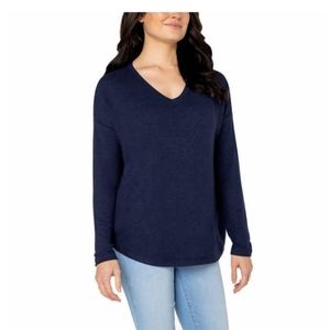 Well worn ladies v neck tops